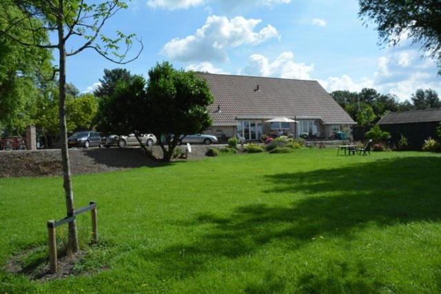 B&B De Oude Hofstee Maasdam Exterior photo